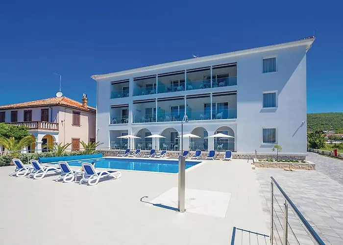 Gorgeous In With Pool