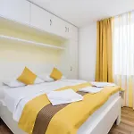 Apartment Gorgeous In With Pool *