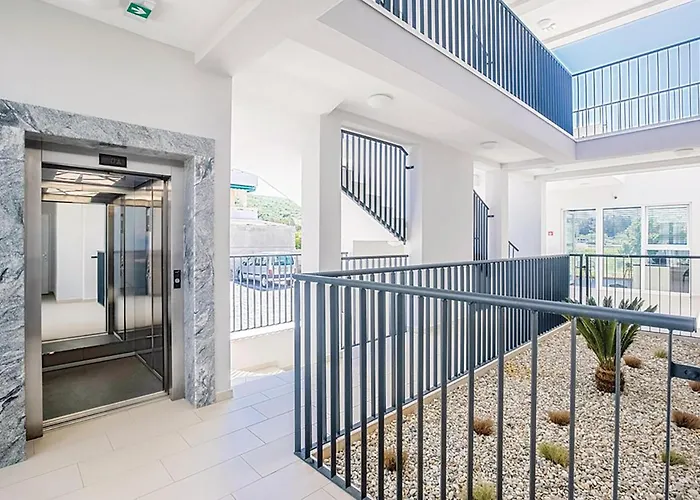 Appartamento Gorgeous In With Pool Punat