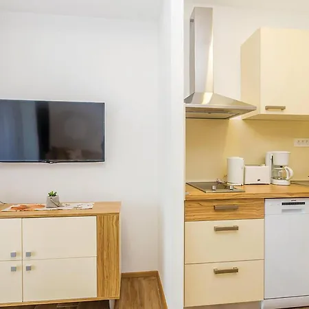 Apartament Cozy In With Swimming Pool Punat
