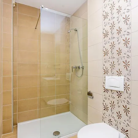 Apartament Cozy In With Swimming Pool